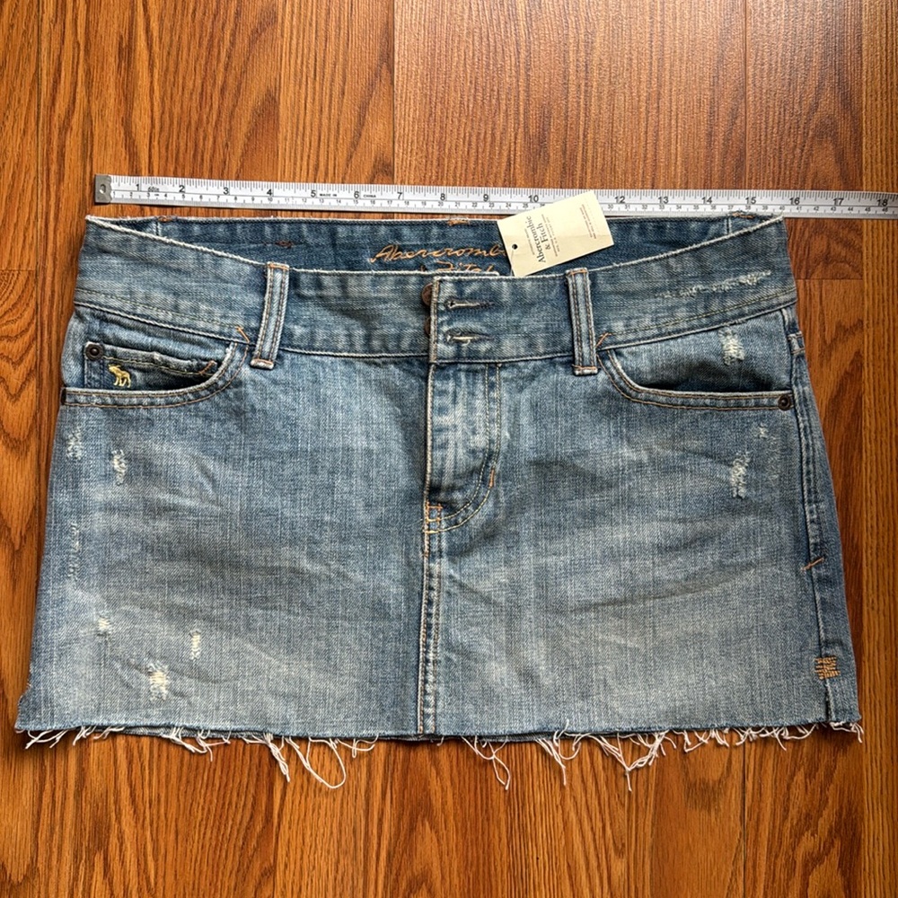 Y2K abercrombie & fitch a&f denim skirt size 2 bnwt 🦄